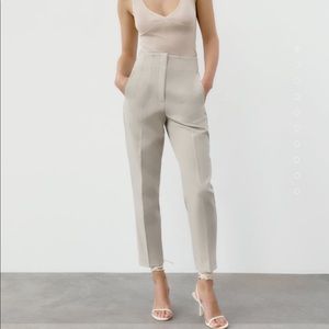 Zara NWOT oyster white high waisted trousers. Size small. Never worn